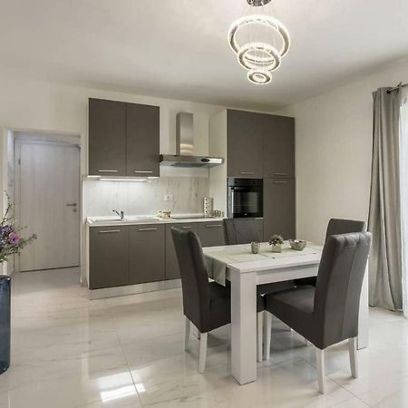 Royal Silver Apartment Vodice Exterior foto